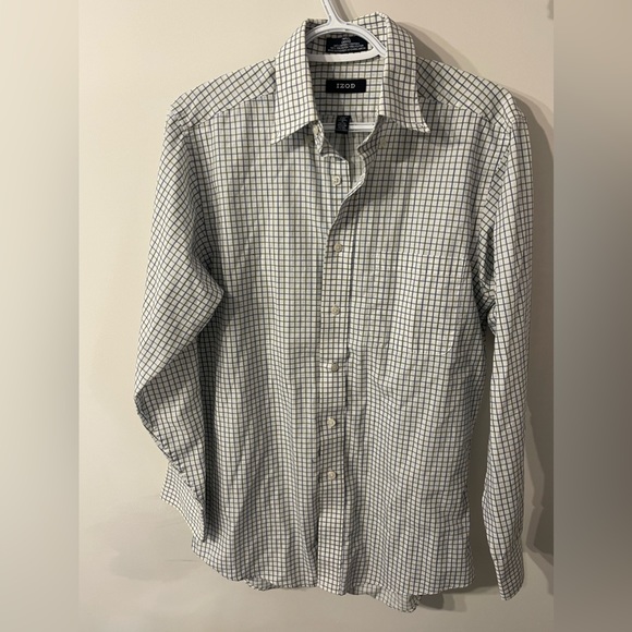 Izod dress shirt regular fit, Medium - Picture 1 of 3